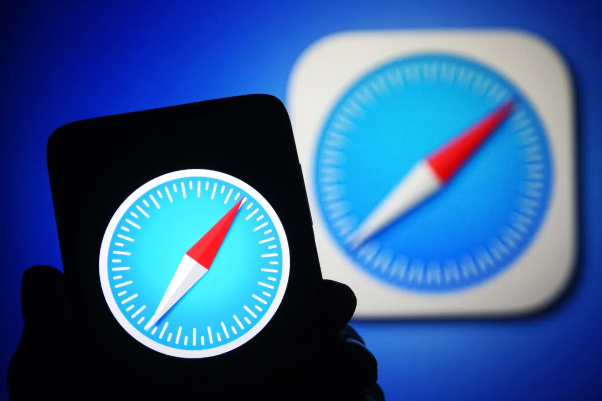 Apple is looking to add AI search engines to Safari